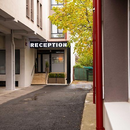 Bucharest Airport Accomodation Aparthotel Otopeni Exterior foto