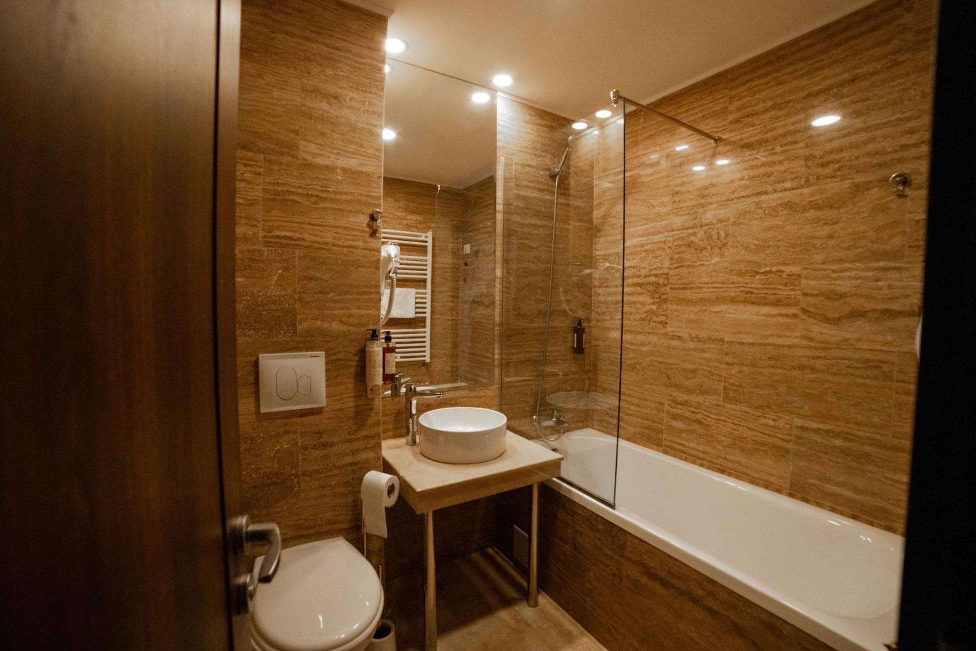 Bucharest Airport Accomodation Aparthotel Otopeni Exterior foto